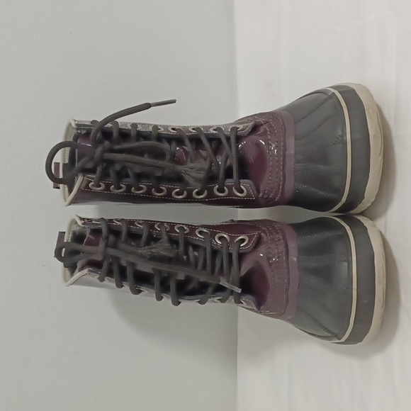Sorel Shoes - Sorel women's waterproof boots patent mid-calf lace-up black-purple size 5